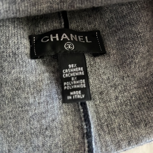 Auth Chanel Paris cashmere beanie hat black stylish CC logo warm accessories new - Picture 3 of 7